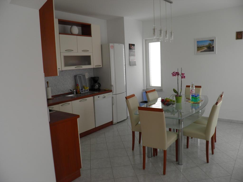 Apartmani Galeb Put Grande 25 Biograd Na Moru Bagian luar foto
