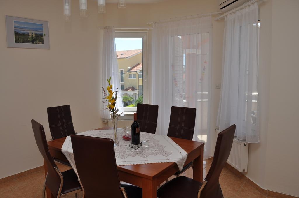 Apartmani Galeb Put Grande 25 Biograd Na Moru Bagian luar foto